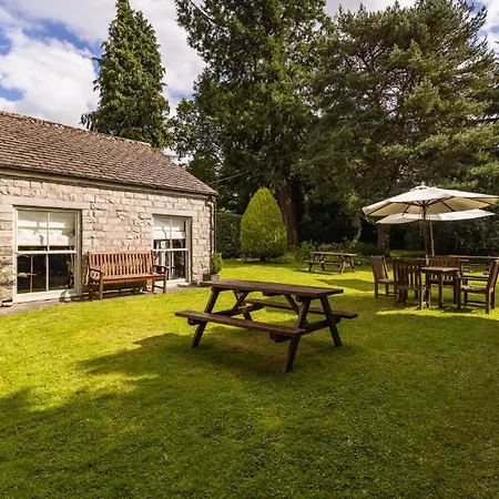 House 2* Alston